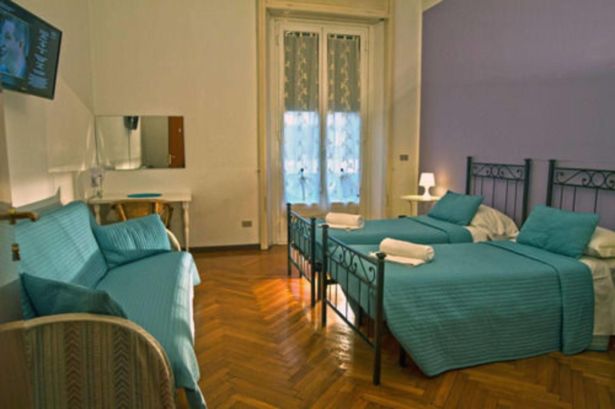 I Am Here Central Station Hotell Milano Exteriör bild