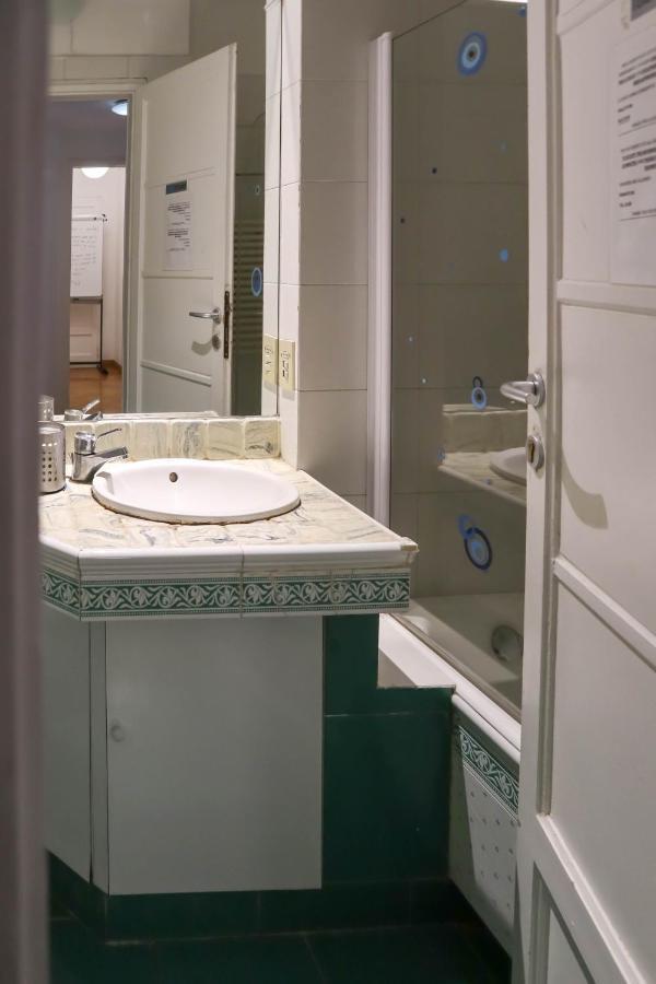I Am Here Central Station Hotell Milano Exteriör bild